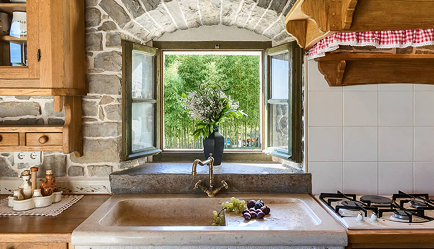 Traditional villa image